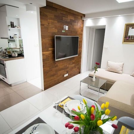 First Floor Flat (Adults Only) Διαμέρισμα Λιουμπλιάνα Εξωτερικό φωτογραφία