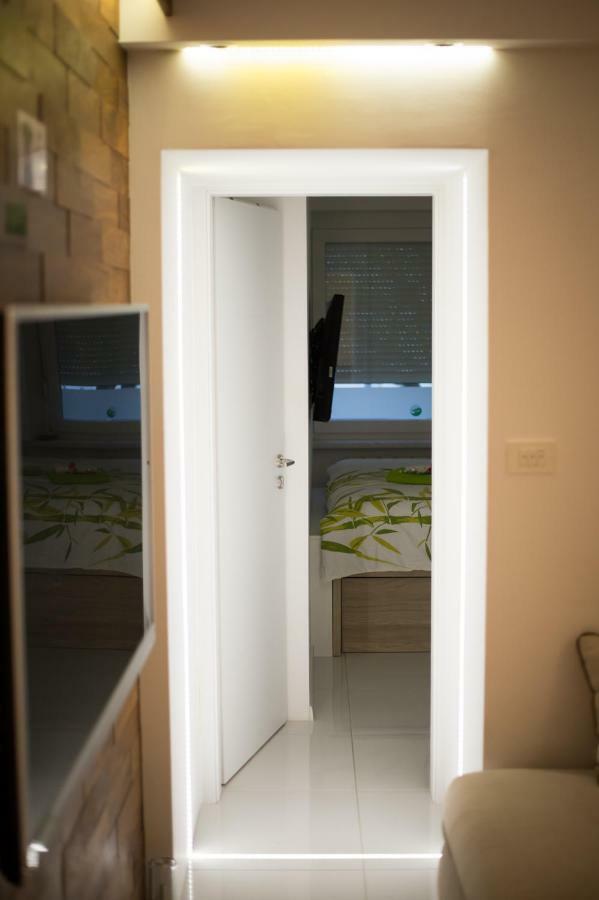 First Floor Flat (Adults Only) Διαμέρισμα Λιουμπλιάνα Εξωτερικό φωτογραφία